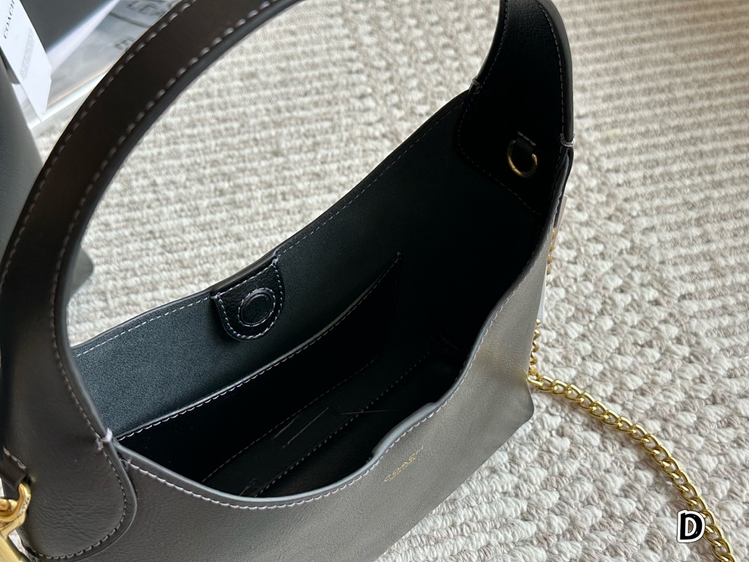 Coach Brooklyn Shoulder Bag 28 · 5197 — תמונה 5