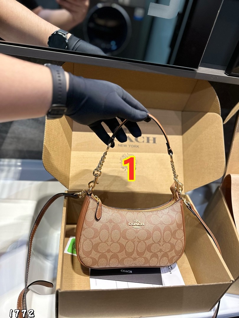 Coach Teri Shoulder Bag · 6317