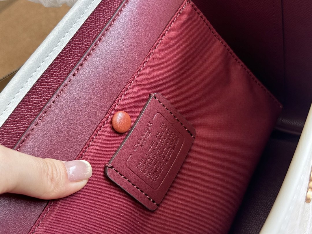 Coach City Tote · 5428 — תמונה 19