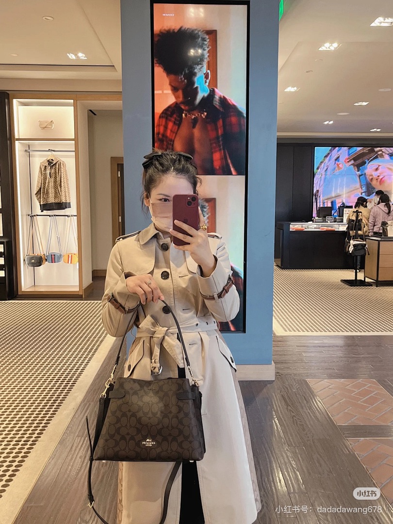 Coach Hanna Shoulder Bag · 4932 — תמונה 3