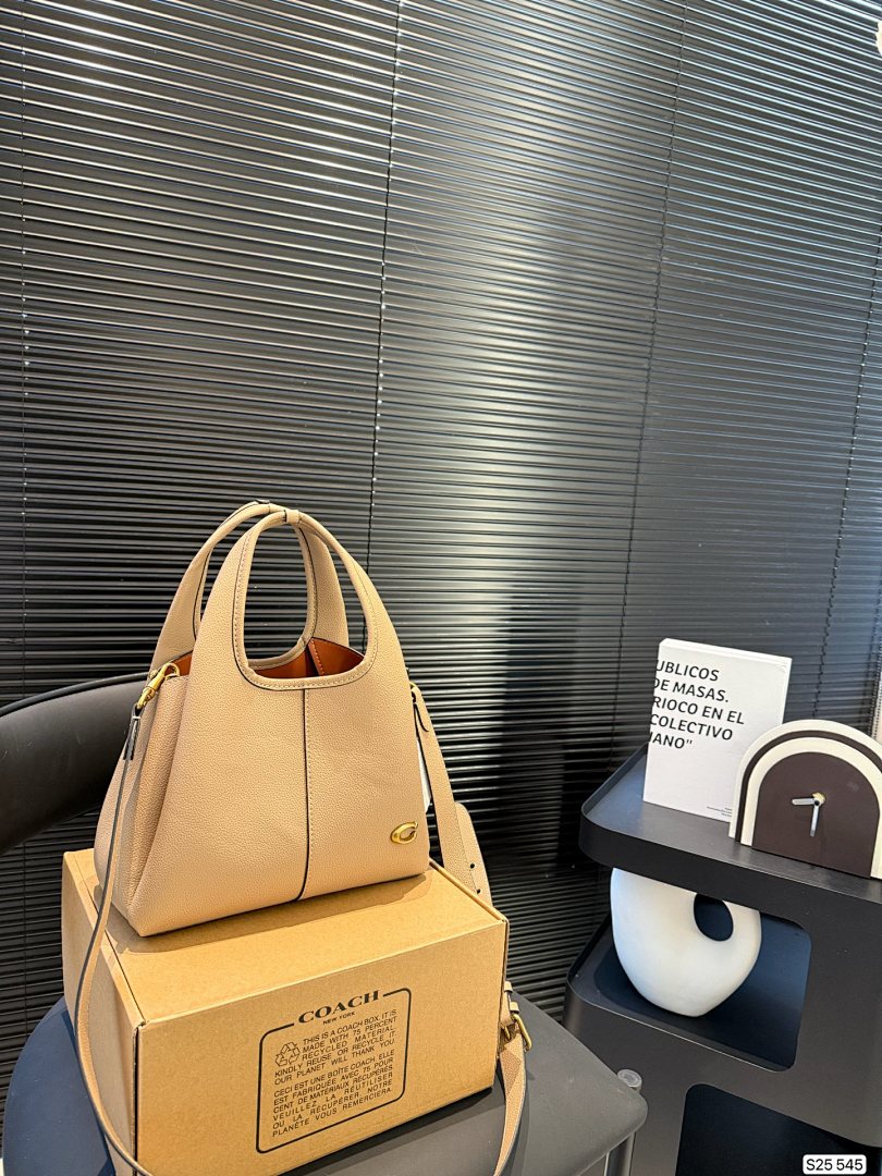 Coach Lana Shoulder Bag 23 · 5162 — תמונה 20