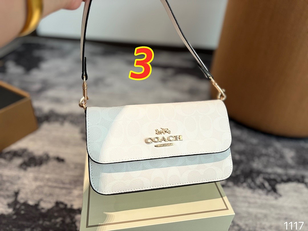 Coach Mini Brynn Crossbody · 5030 — תמונה 4