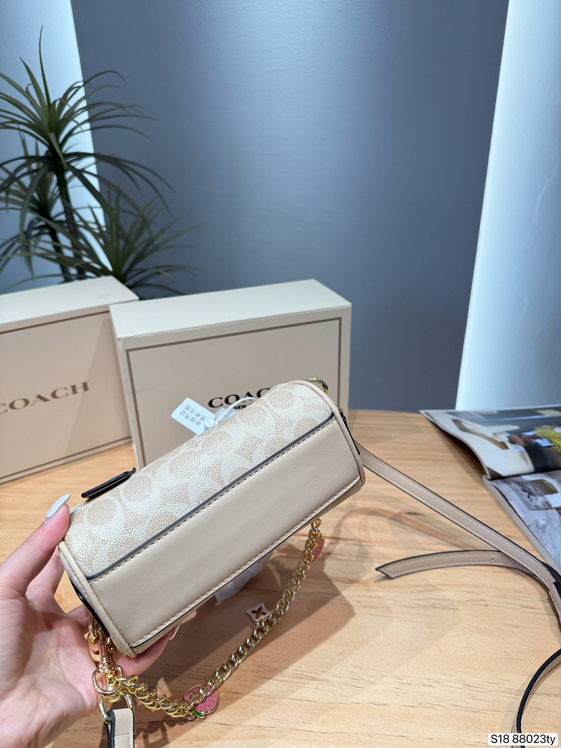 Coach Mini Rowan · 6389 — תמונה 12