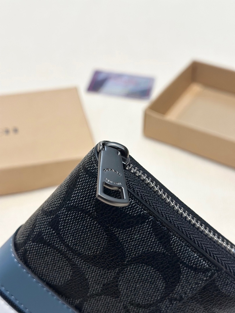 Coach Long Zip Around Wallet in · 5767 — תמונה 7