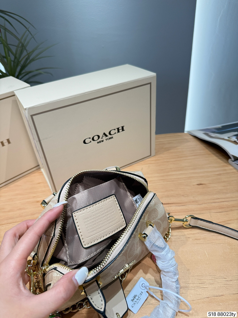 Coach Mini Rowan · 6389 — תמונה 10
