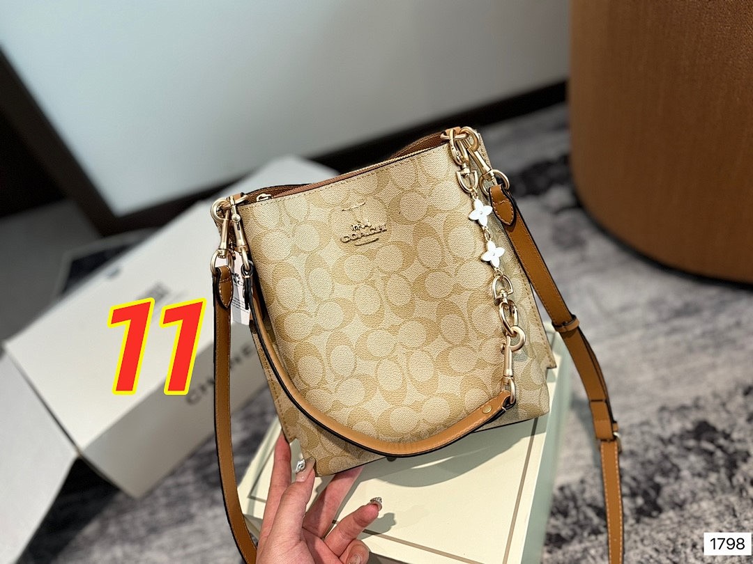 Coach Mollie Bucket Bag · 4927 — תמונה 2
