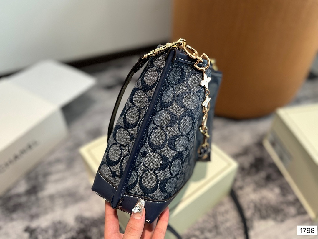Coach Mollie Bucket Bag · 4927 — תמונה 20