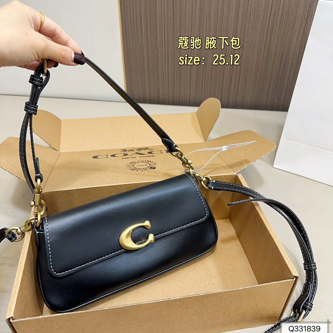 Coach Jet Shoulder Bag In Signature · 5763 — תמונה 14