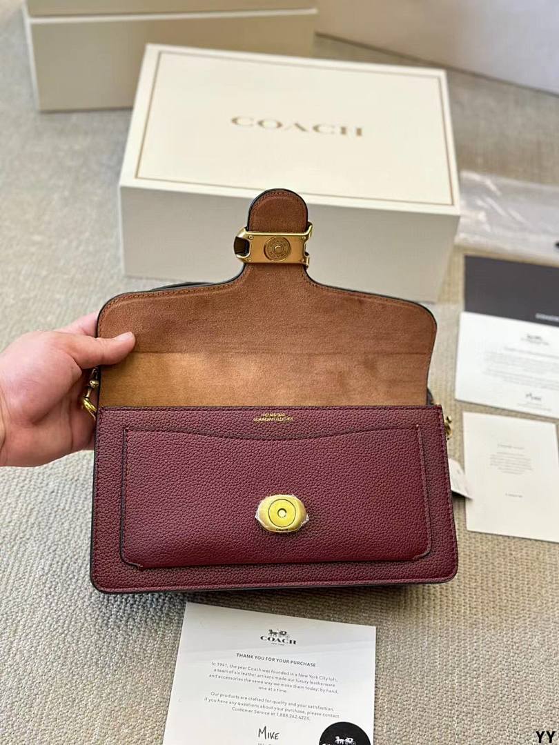 Coach Tabby Shoulder Bag · 5127 — תמונה 8