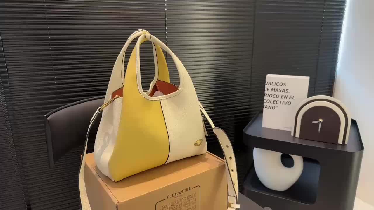 Coach Lana Shoulder Bag 23 · 5162 — תמונה 8