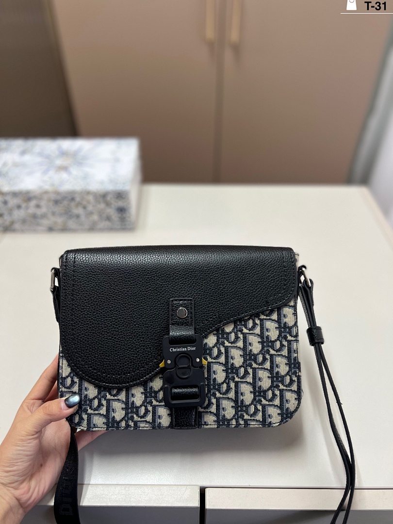 Dior Saddle Messenger Bag · 5844 — תמונה 15