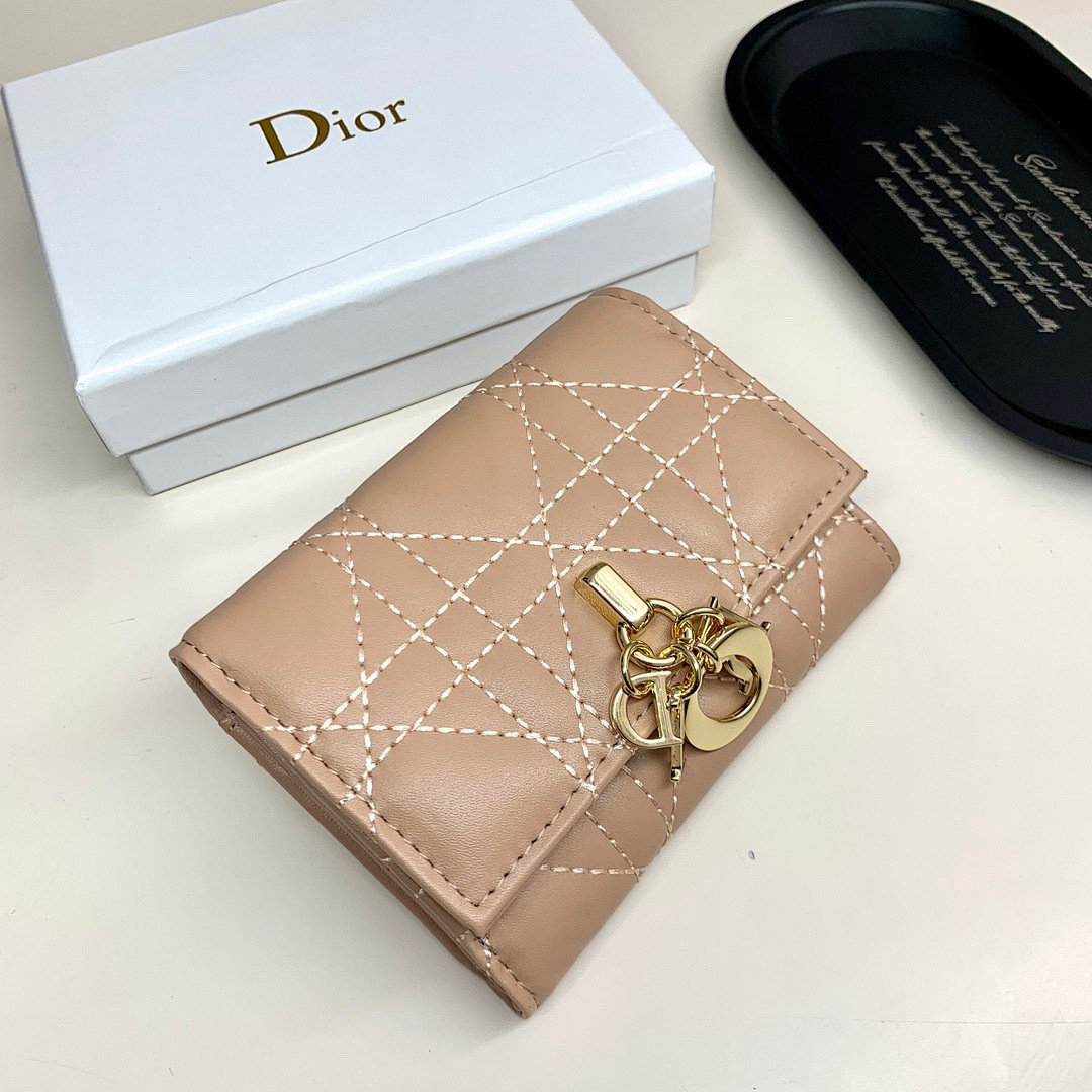 Dior 30 Montaigne · 5488 — תמונה 29