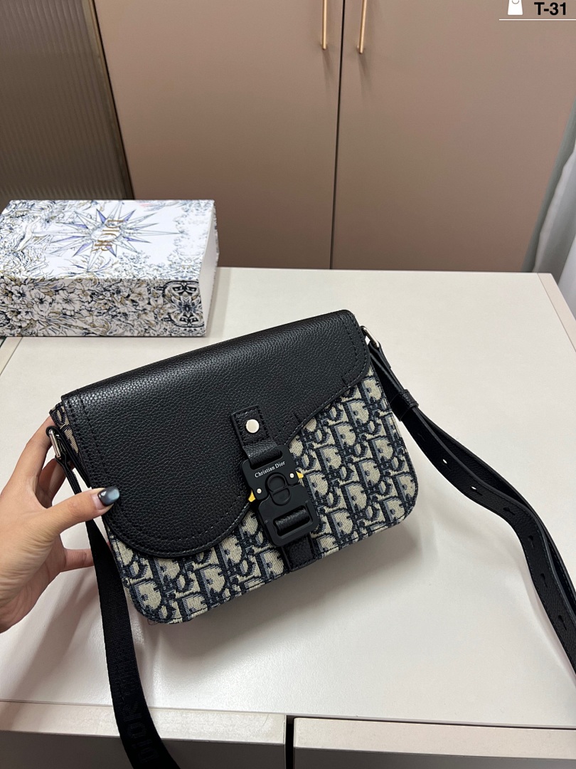 Dior Saddle Messenger Bag · 5844 — תמונה 20