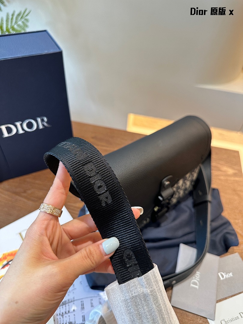 Dior Saddle Messenger Bag with Flap · 4782 — תמונה 13