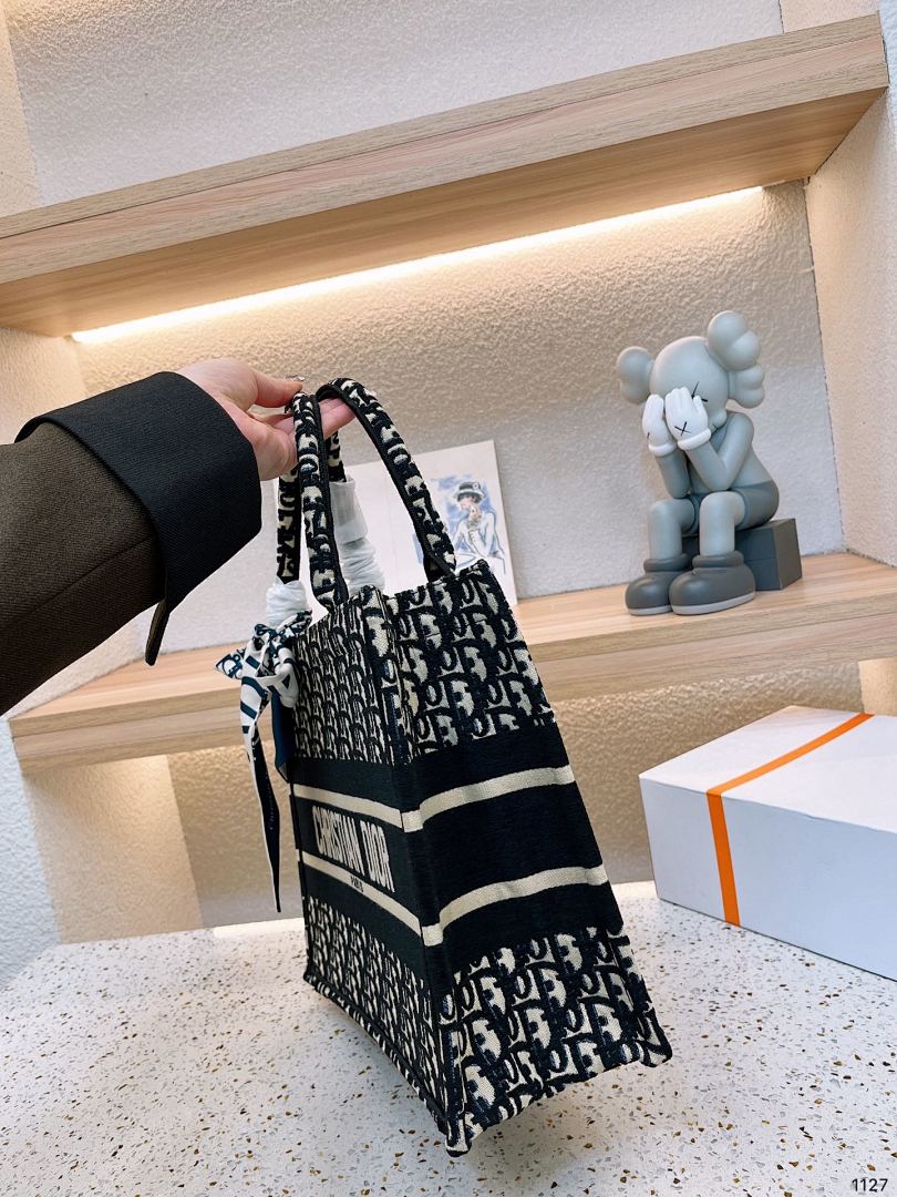 Dior Book Tote · 4660 — תמונה 5