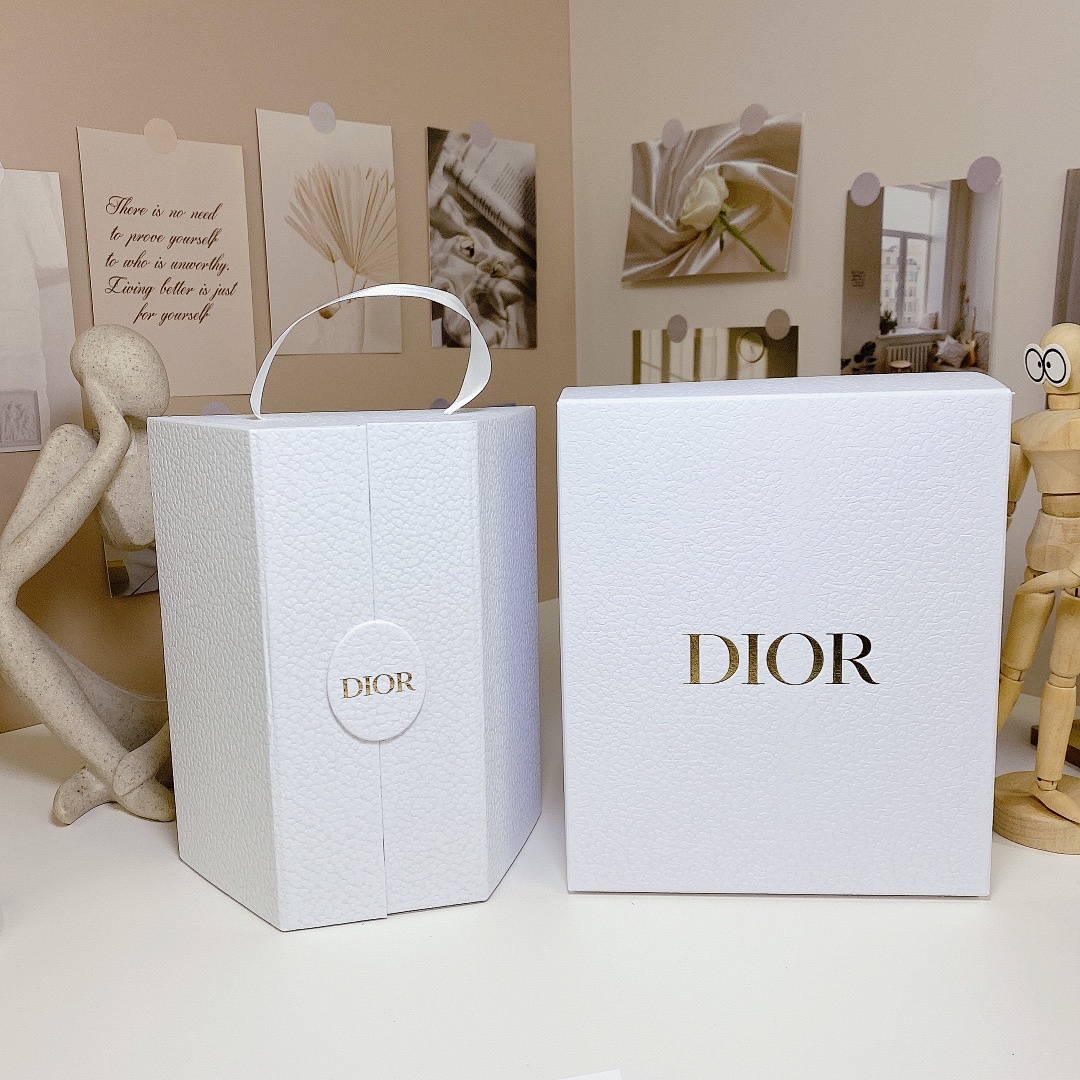 Dior J'adore · 5610 — תמונה 2