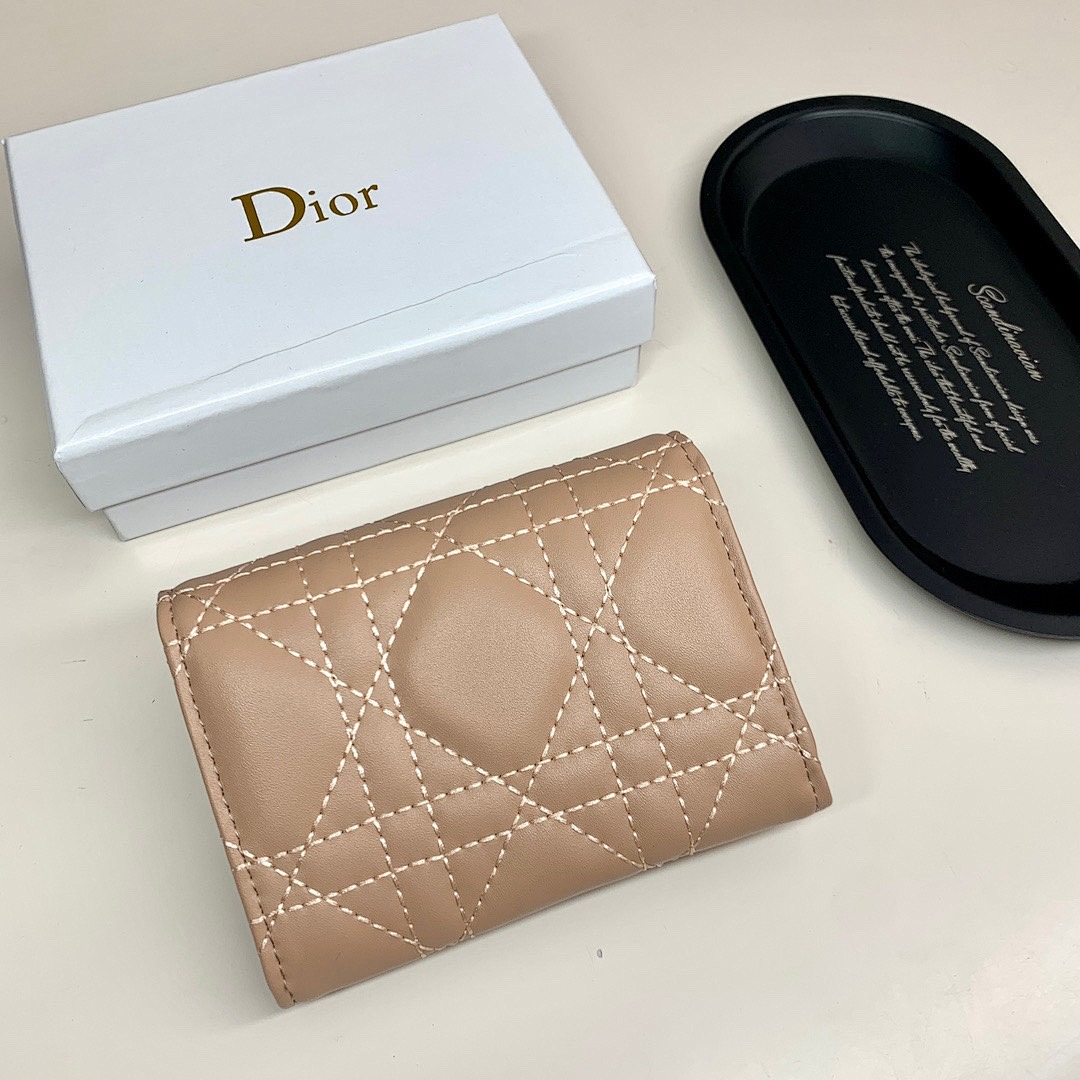 Dior 30 Montaigne · 5488 — תמונה 28