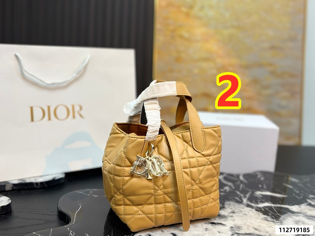 Dior Toujours · 6427 — תמונה 18