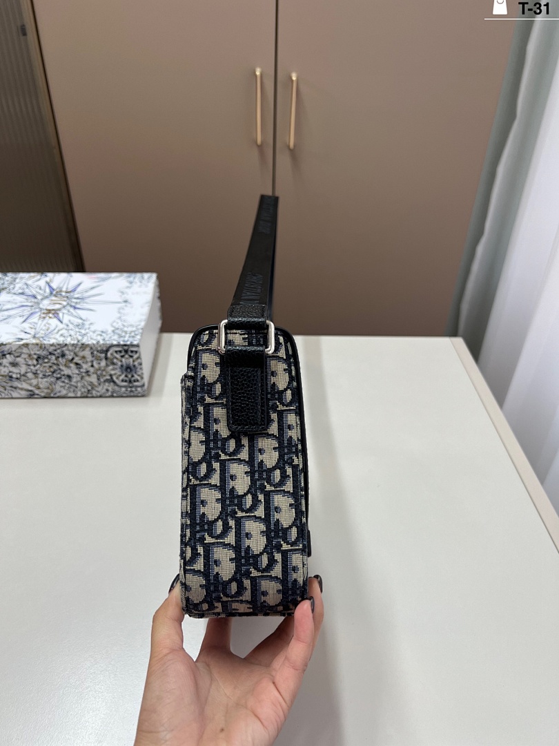 Dior Saddle Messenger Bag · 5844 — תמונה 19