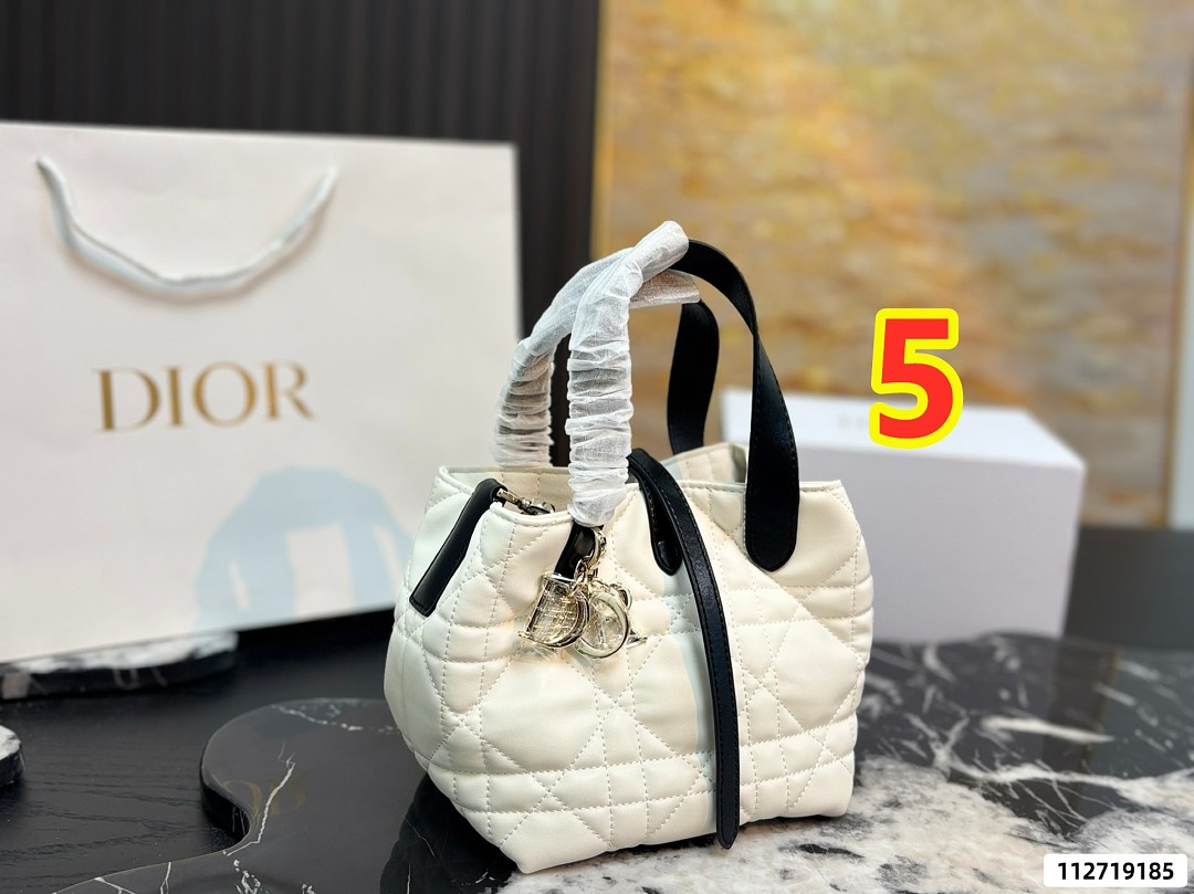 Dior Toujours · 6427 — תמונה 15