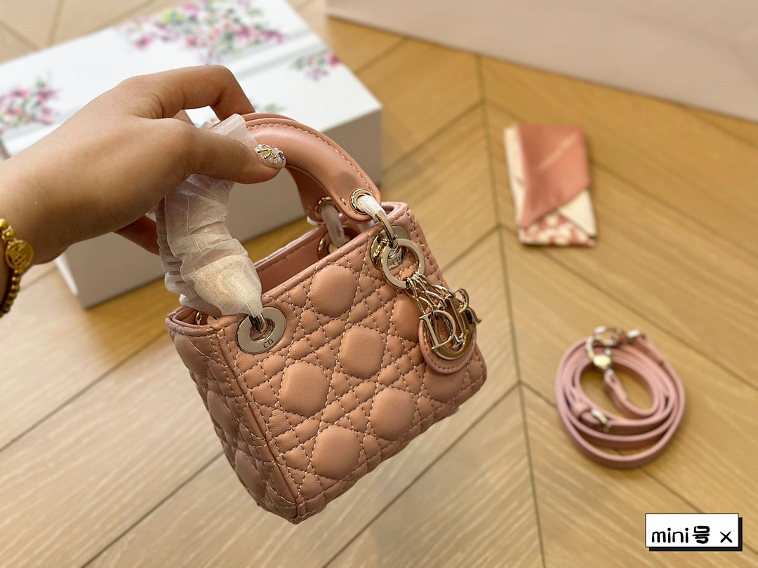 Lady Dior · 4642 — תמונה 2