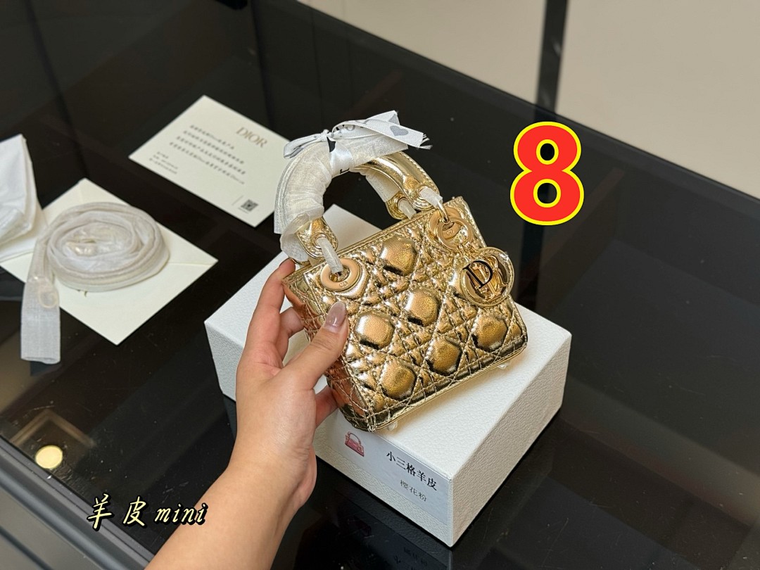 Mini Lady Dior Bag · 5552 — תמונה 11