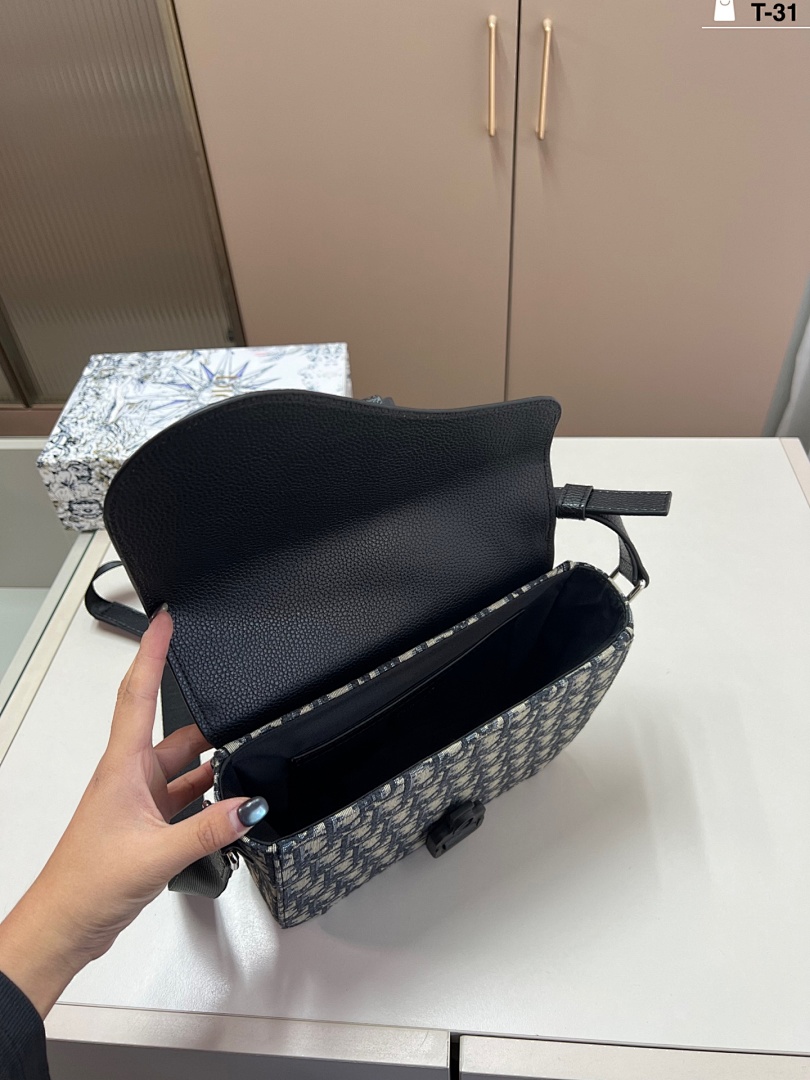 Dior Saddle Messenger Bag · 5844 — תמונה 12