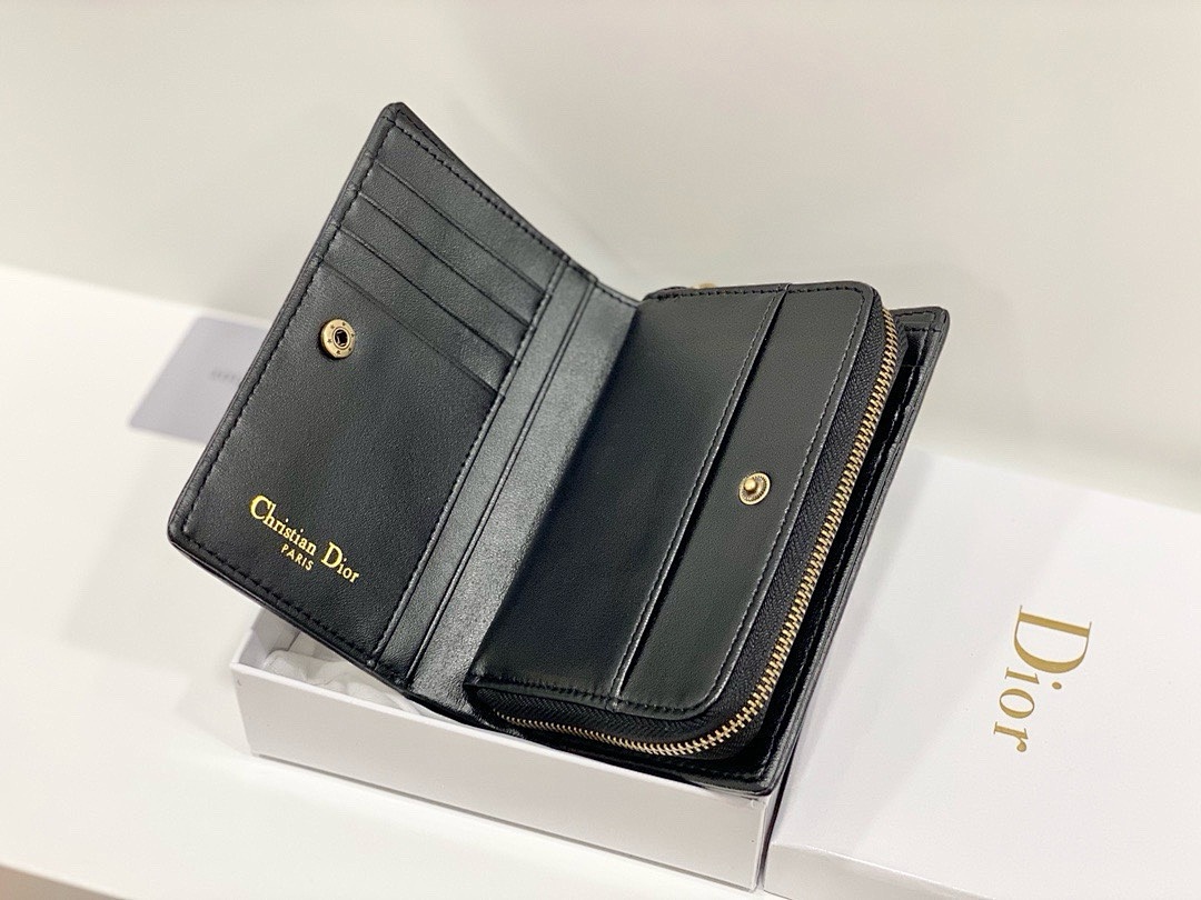 Dior 30 Montaigne · 5488 — תמונה 41