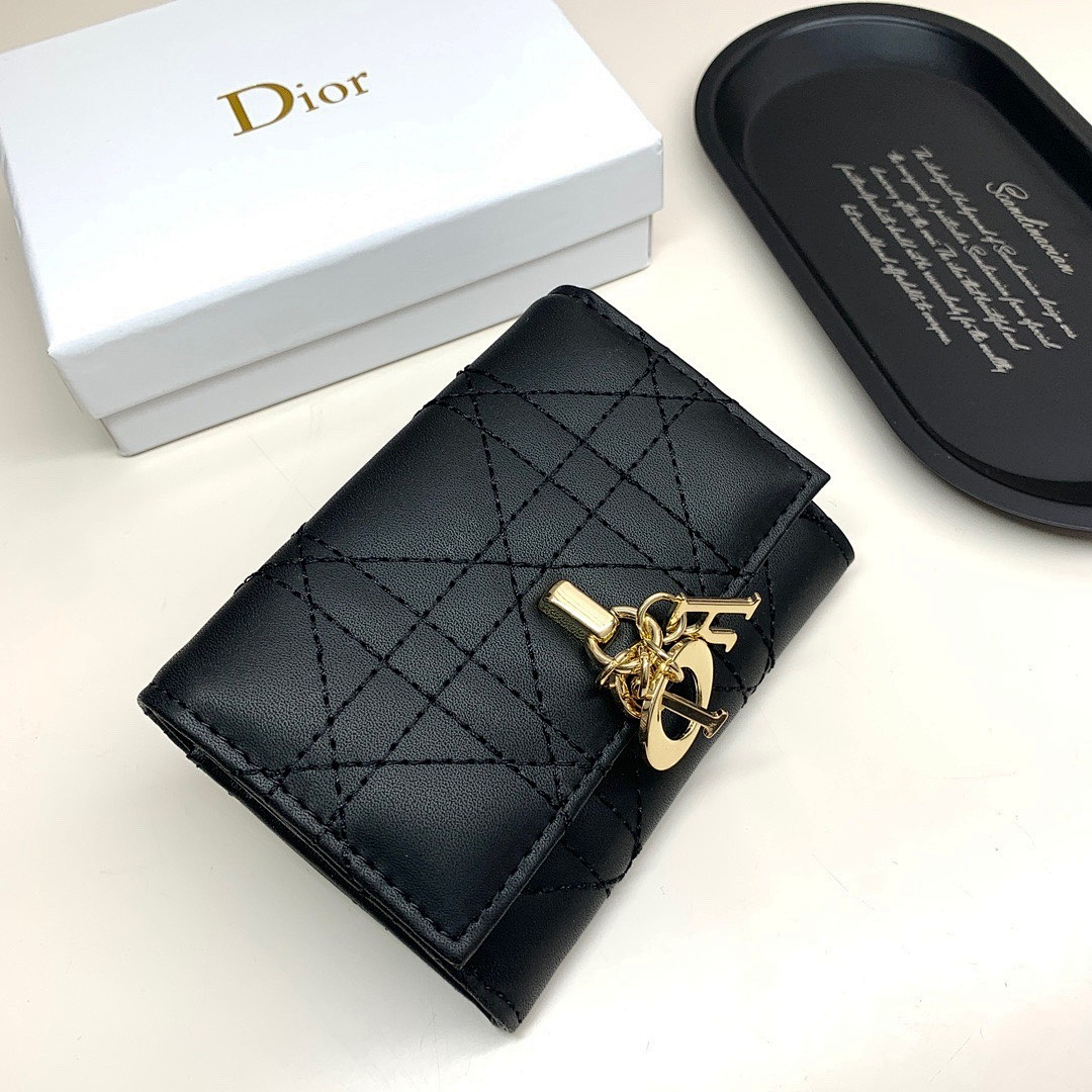Dior 30 Montaigne · 5488 — תמונה 37