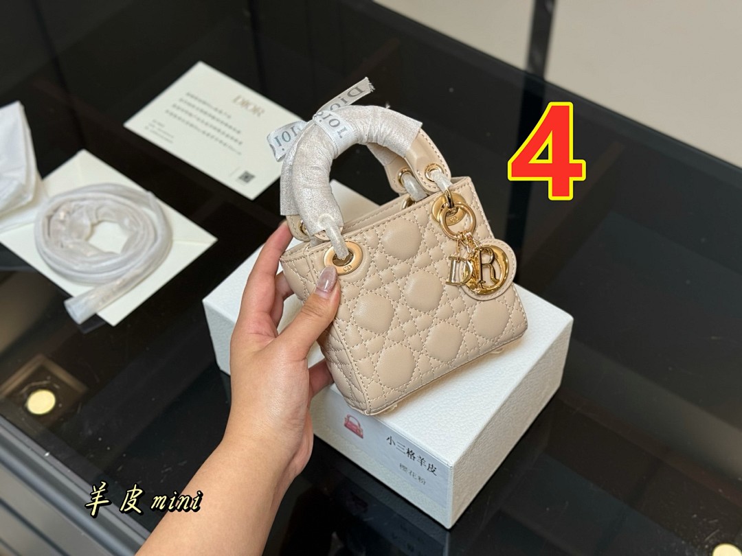 Mini Lady Dior Bag · 5552 — תמונה 15