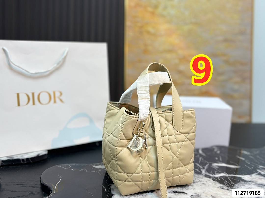Dior Toujours · 6427 — תמונה 11