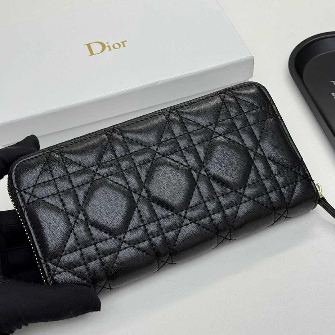 Dior 30 Montaigne · 5519 — תמונה 17