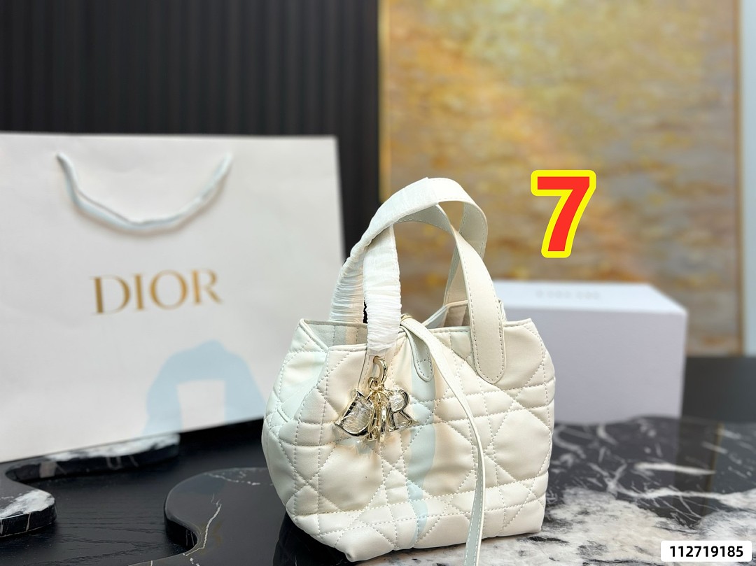 Dior Toujours · 6427 — תמונה 13
