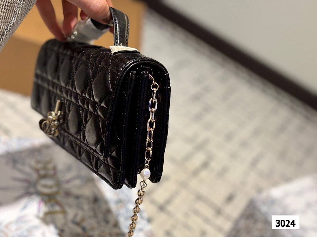 Lady Dior Wallet on Chain · 5447 — תמונה 15