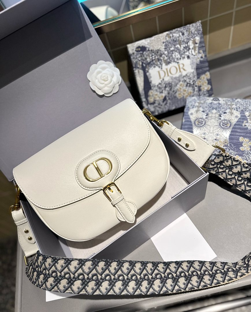 Dior Bobby · 4667 — תמונה 3