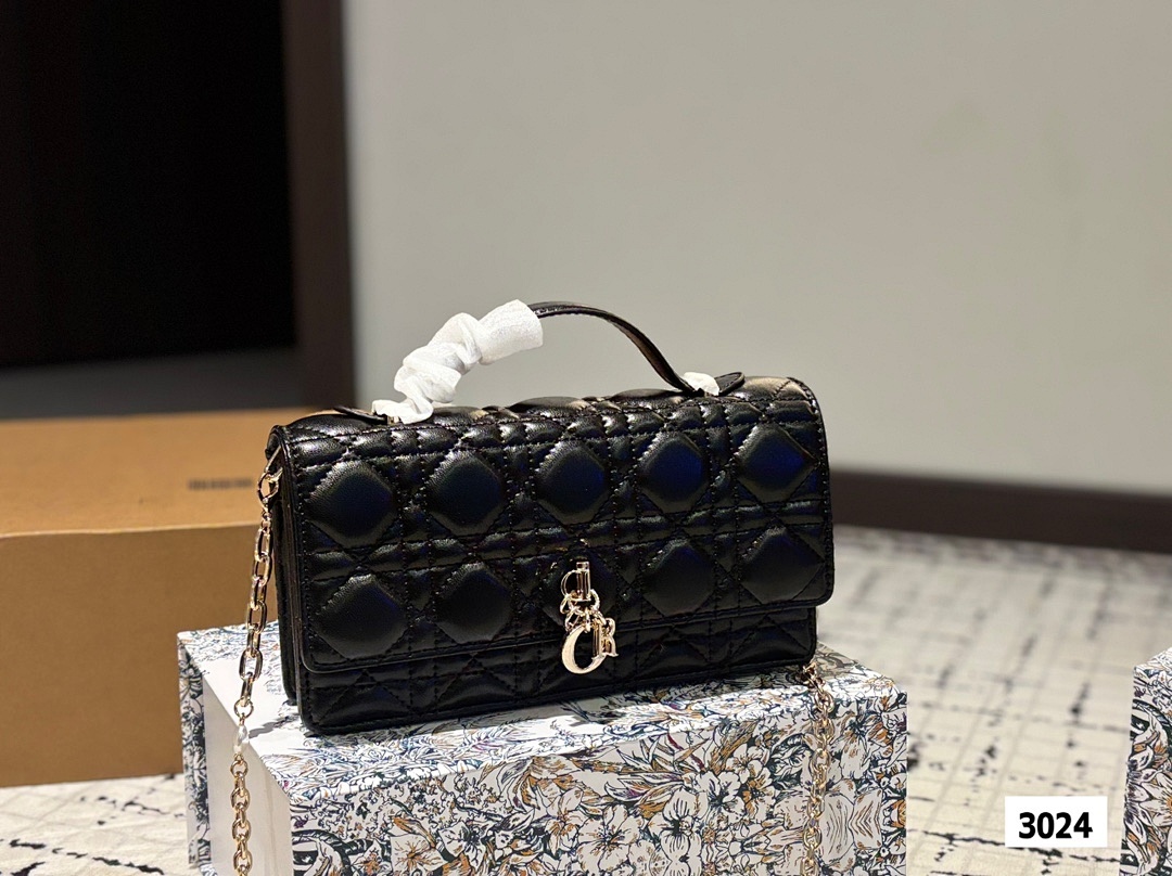 Lady Dior Wallet on Chain · 5447 — תמונה 20