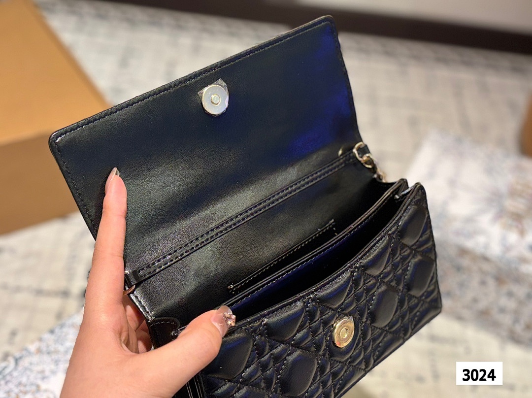 Lady Dior Wallet on Chain · 5447 — תמונה 13