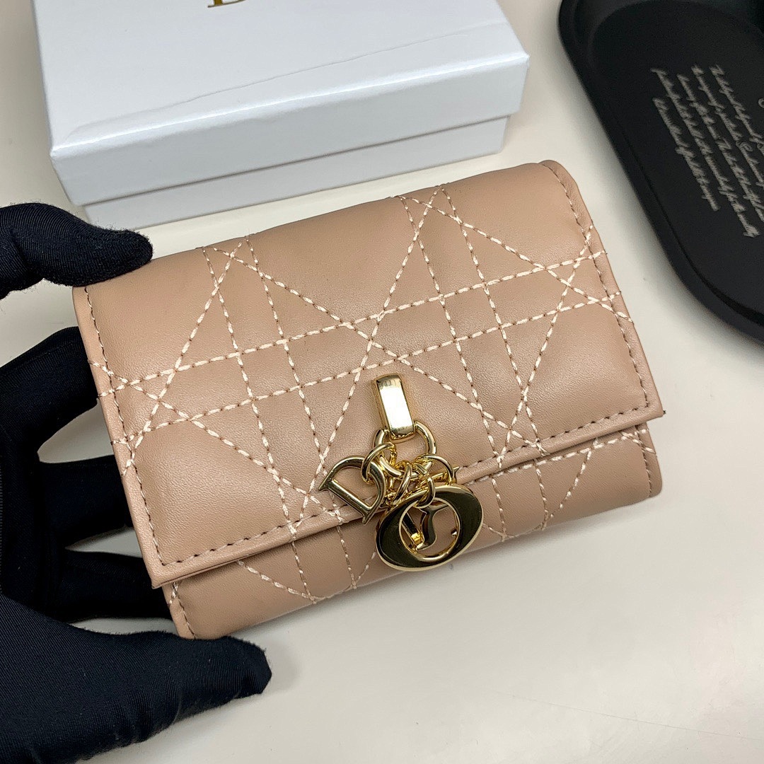 Dior 30 Montaigne · 5488 — תמונה 27