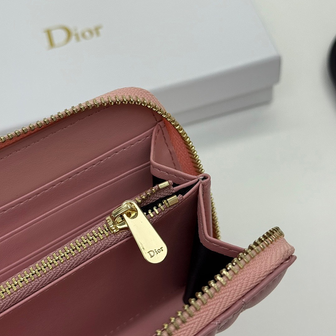 Dior 30 Montaigne · 5519 — תמונה 5