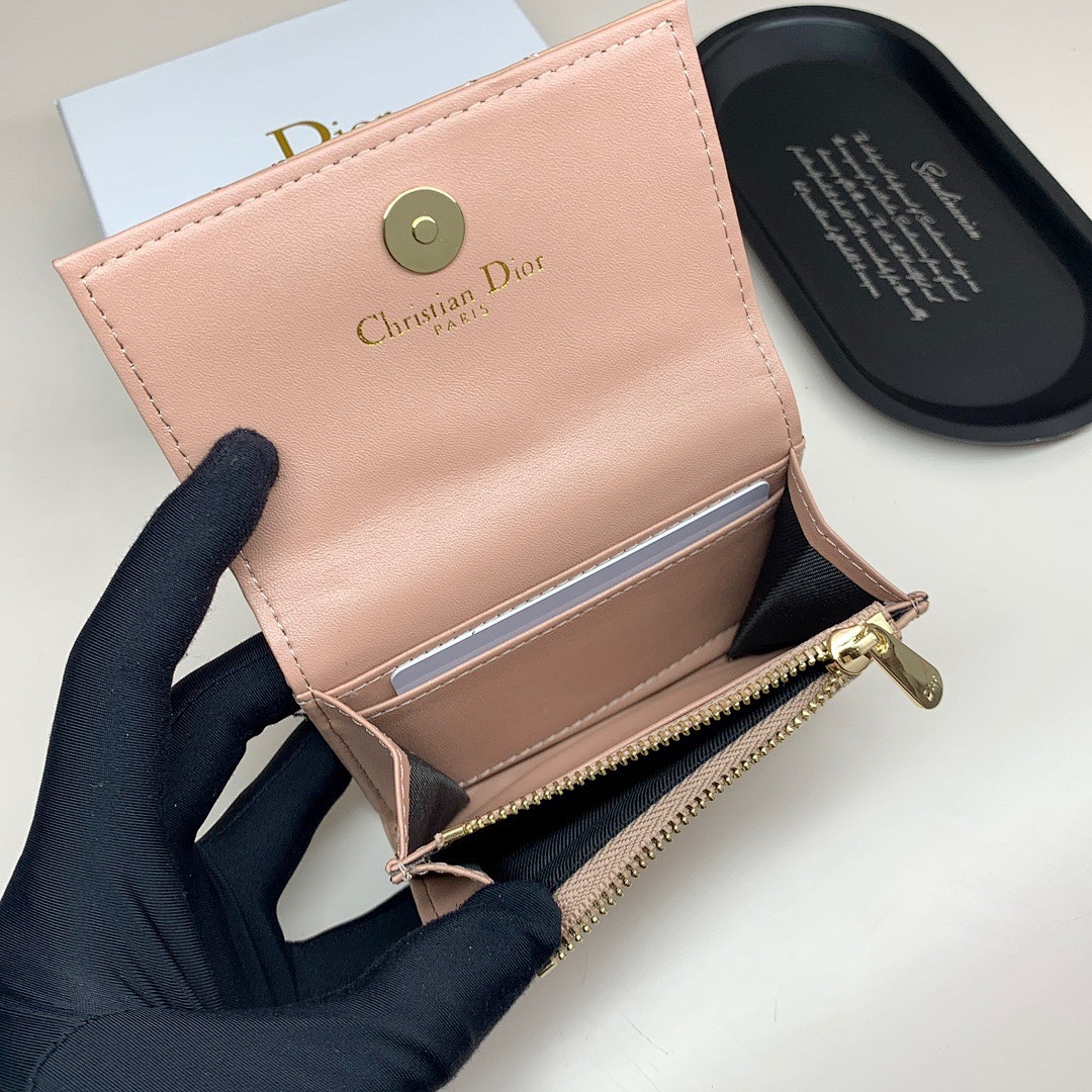 Dior 30 Montaigne · 5488 — תמונה 24