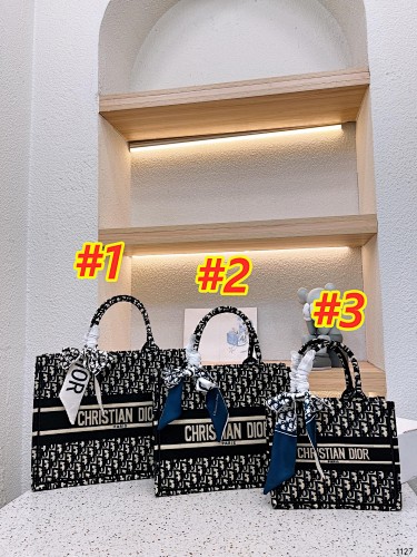 Dior Book Tote · 4660