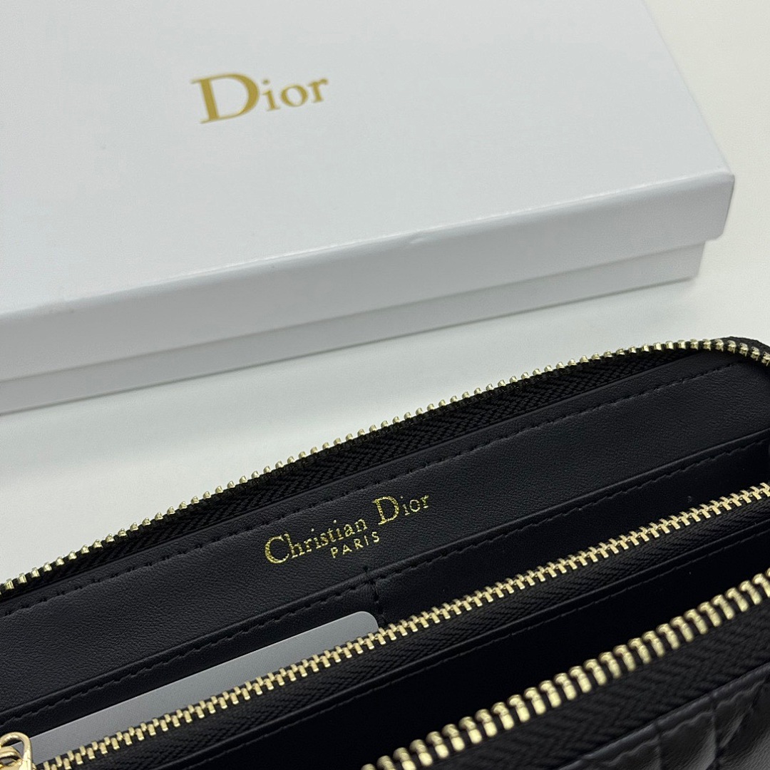 Dior 30 Montaigne · 5519 — תמונה 13
