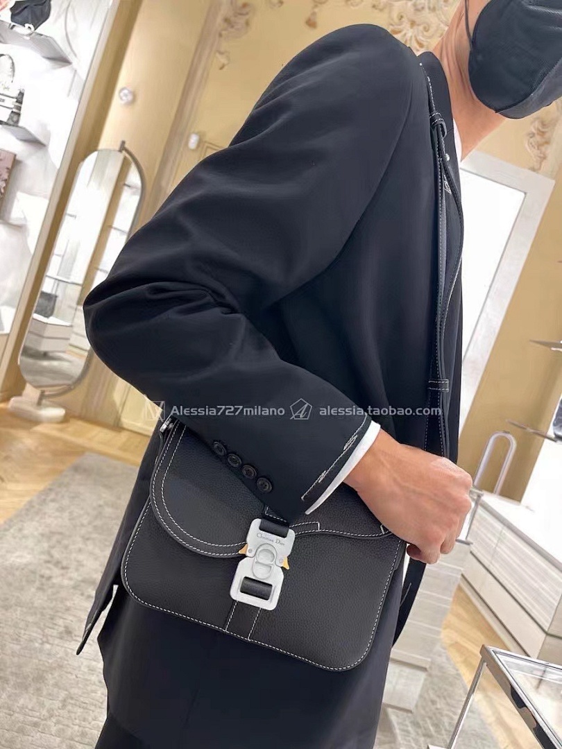 Dior Saddle Messenger Bag with Flap · 4782 — תמונה 4