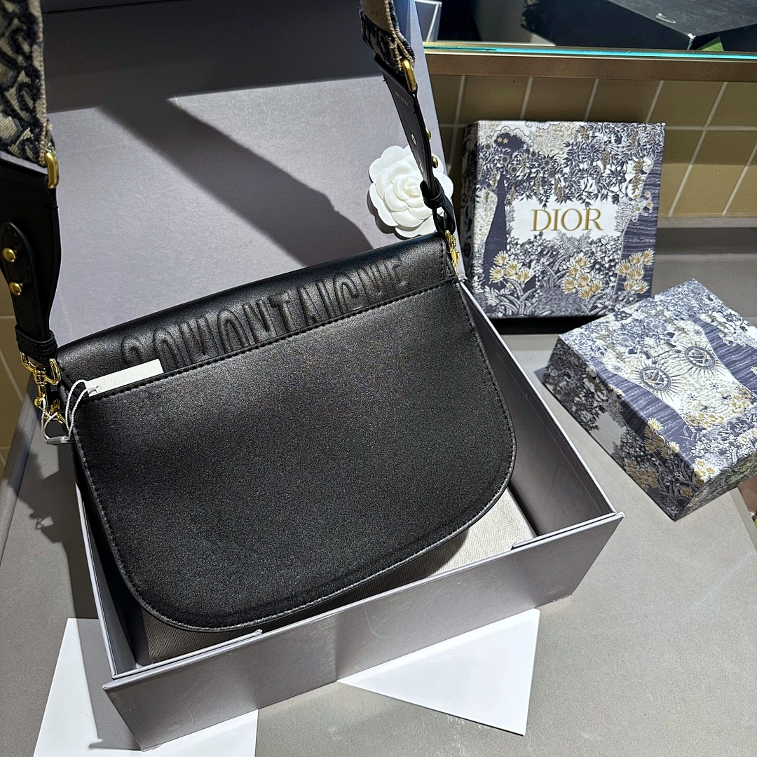 Dior Bobby · 4667 — תמונה 9