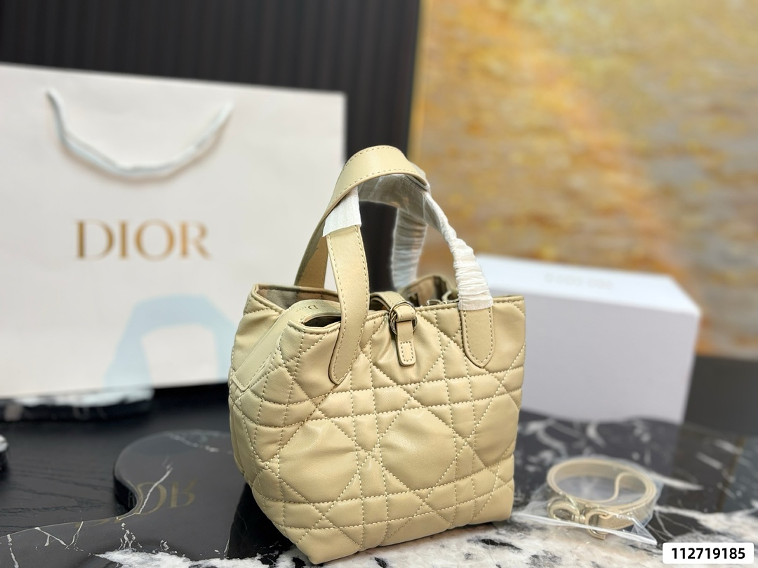 Dior Toujours · 6427 — תמונה 5