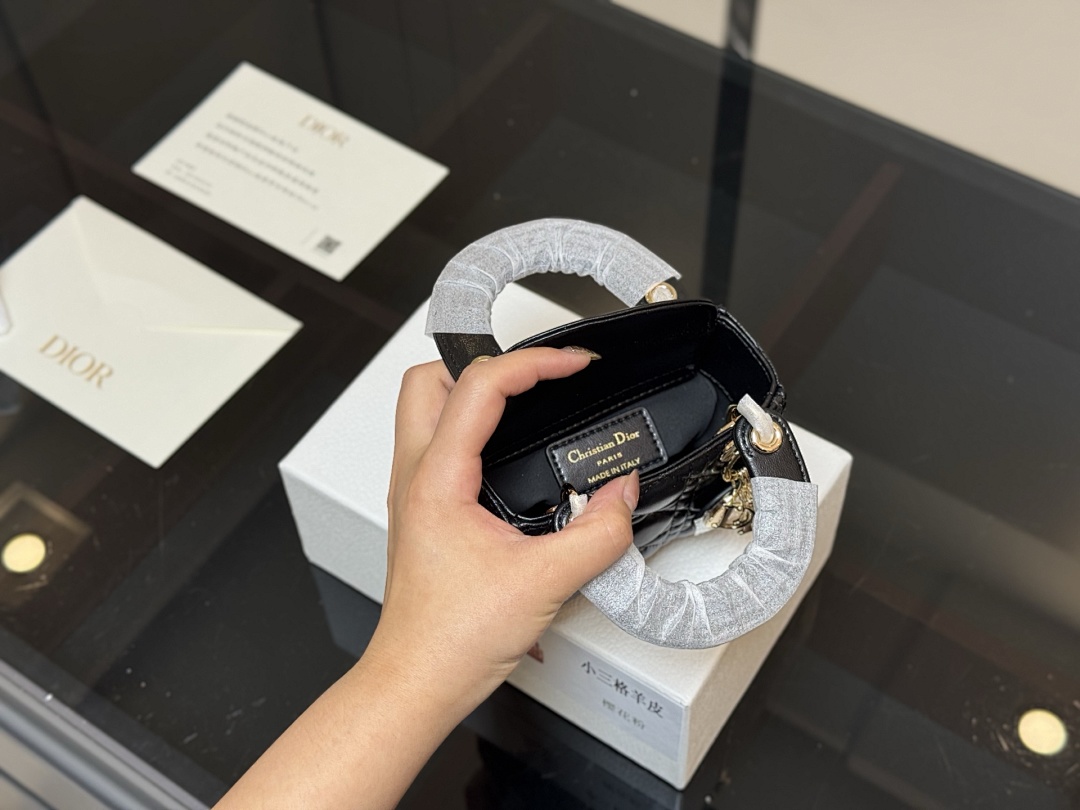 Mini Lady Dior Bag · 5552 — תמונה 7