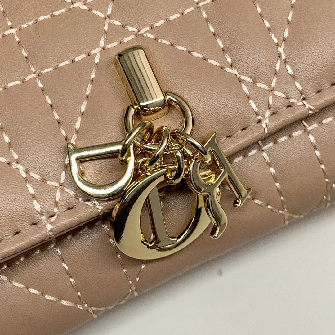 Dior 30 Montaigne · 5488 — תמונה 26