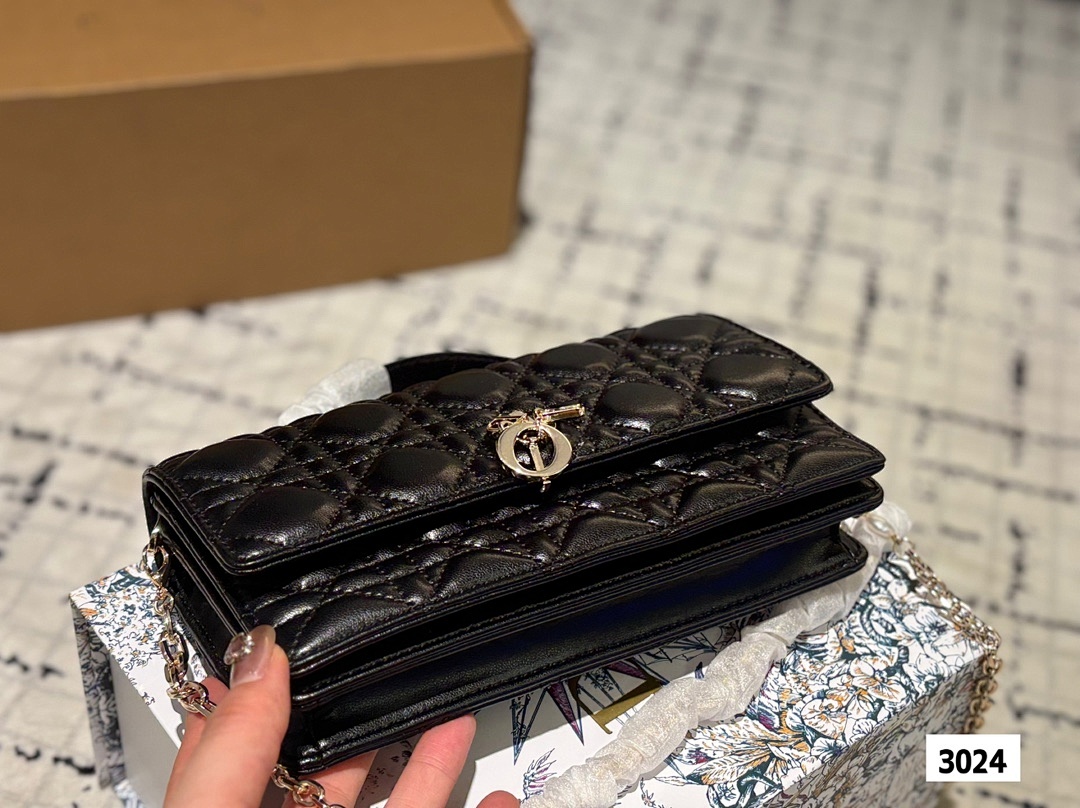 Lady Dior Wallet on Chain · 5447 — תמונה 14