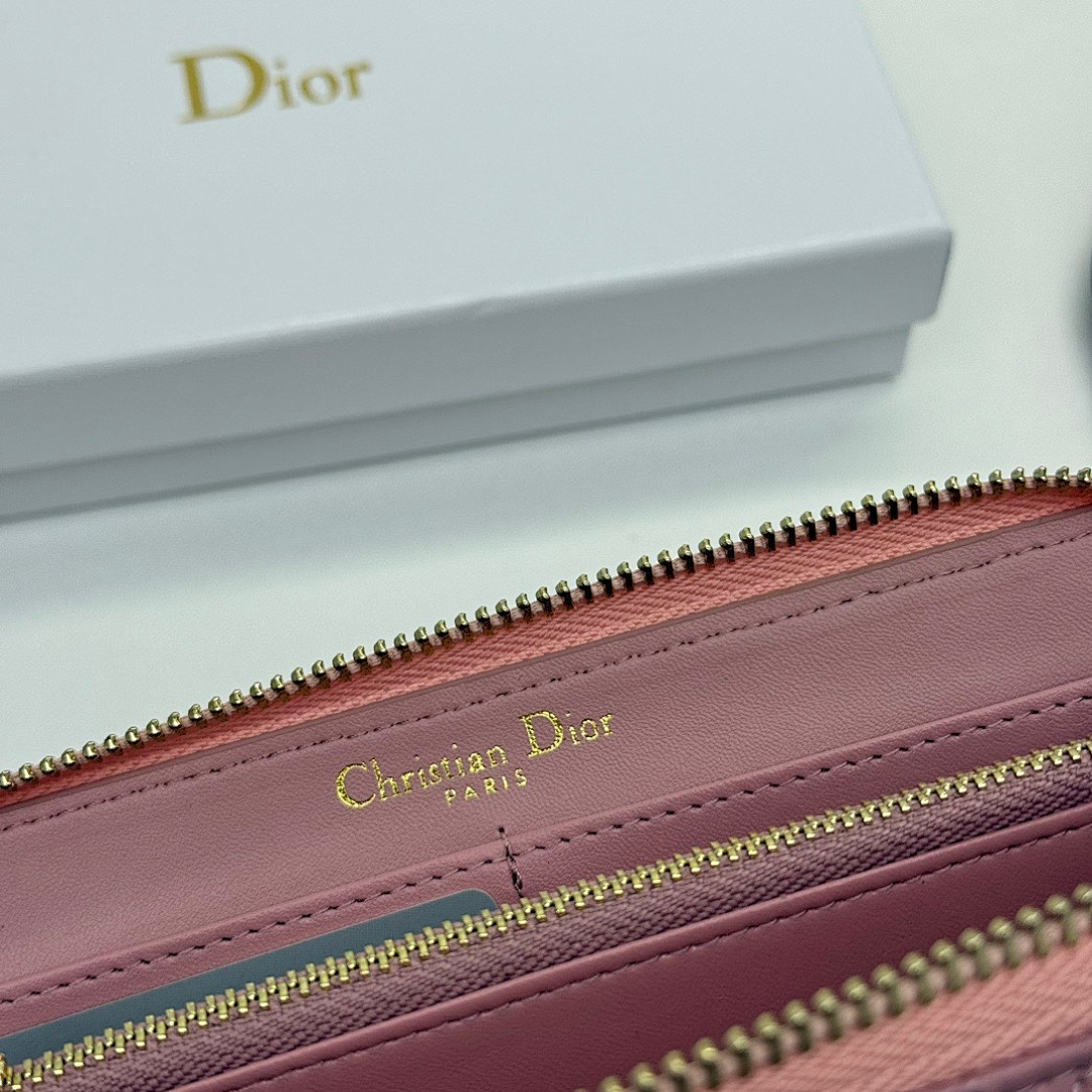 Dior 30 Montaigne · 5519 — תמונה 4
