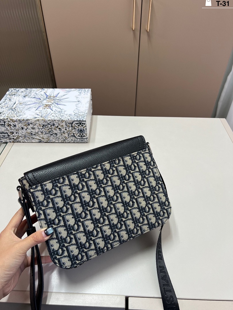 Dior Saddle Messenger Bag · 5844 — תמונה 17